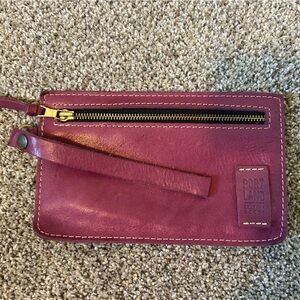 Portland leather goods Adriana Wristlet pouch in Mulberry